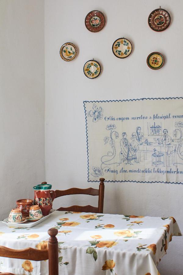 Vadrozsa Vendeghaz Racalmas Guest House ภายนอก รูปภาพ