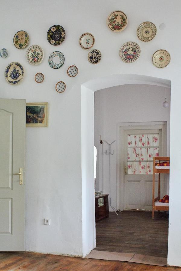 Vadrozsa Vendeghaz Racalmas Guest House ภายนอก รูปภาพ