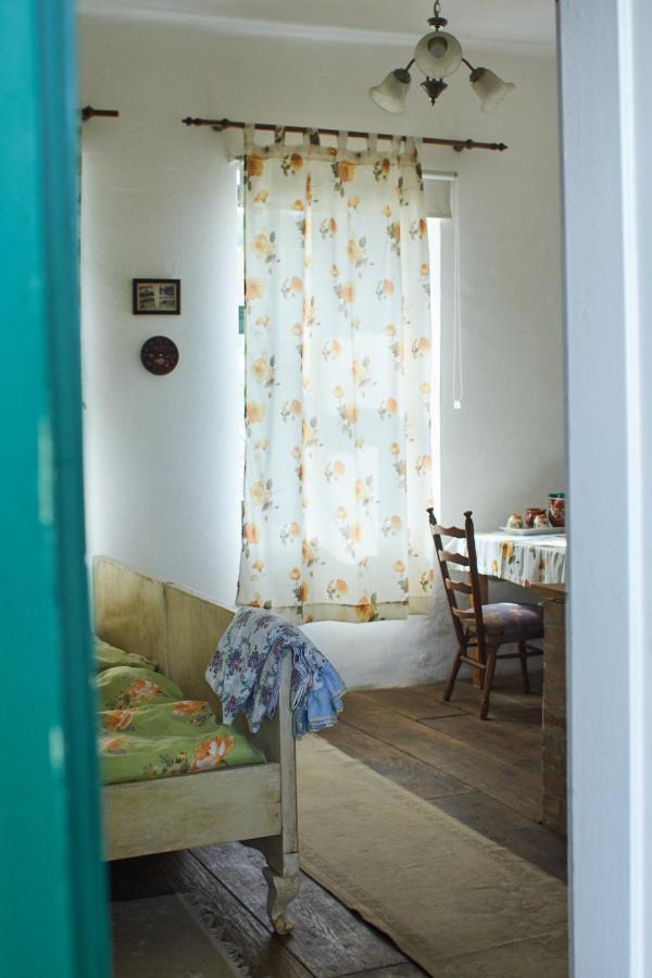 Vadrozsa Vendeghaz Racalmas Guest House ภายนอก รูปภาพ